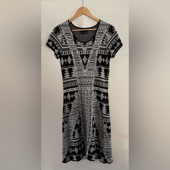 Cynthia Rowley Dresses & Skirts - Cynthia Rowley Knit Dress